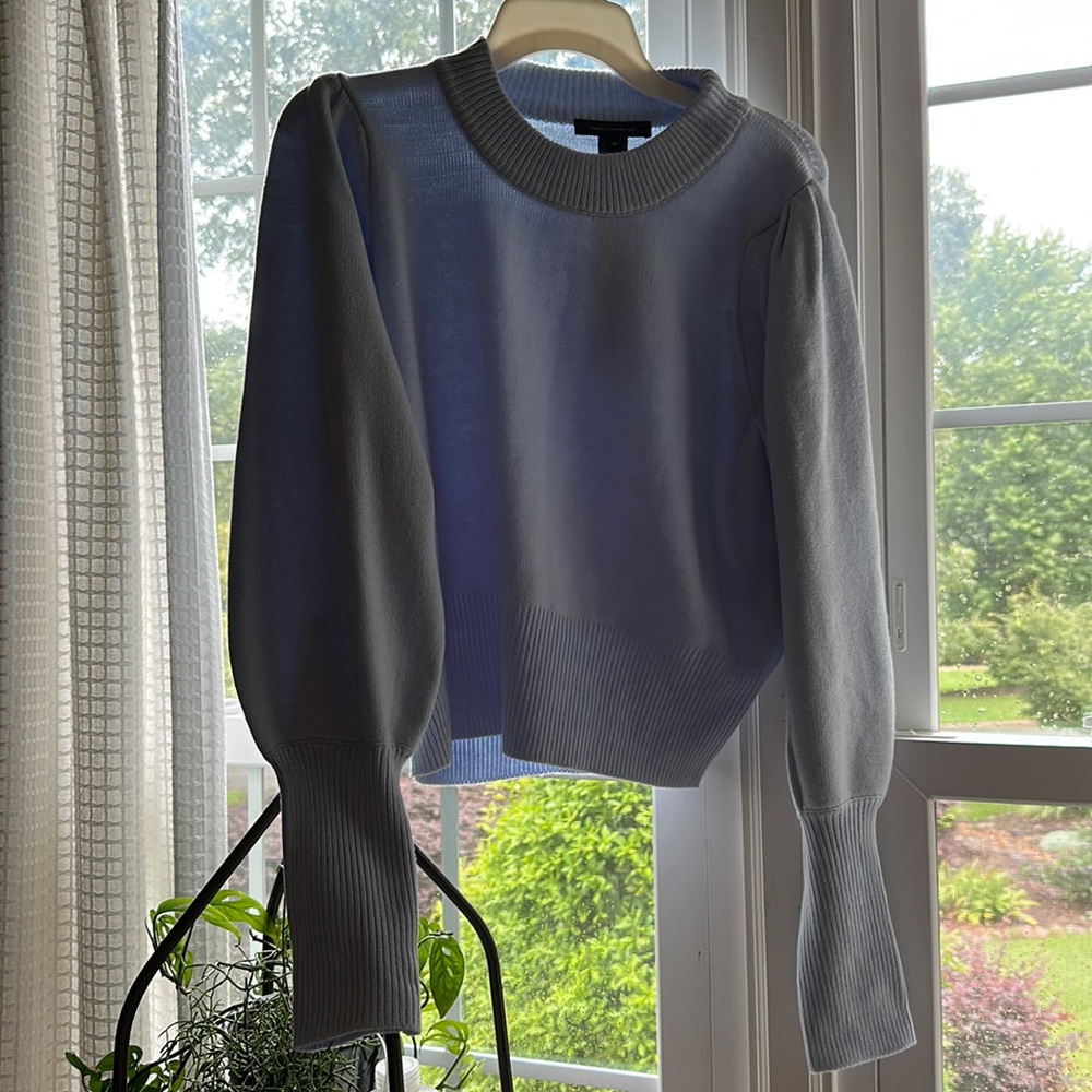 Sweater never worn before